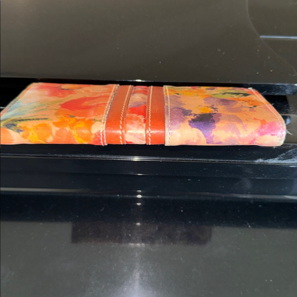Patricia Nash rainforest collection, leather wallet, excellent condition - Picture 12 of 12